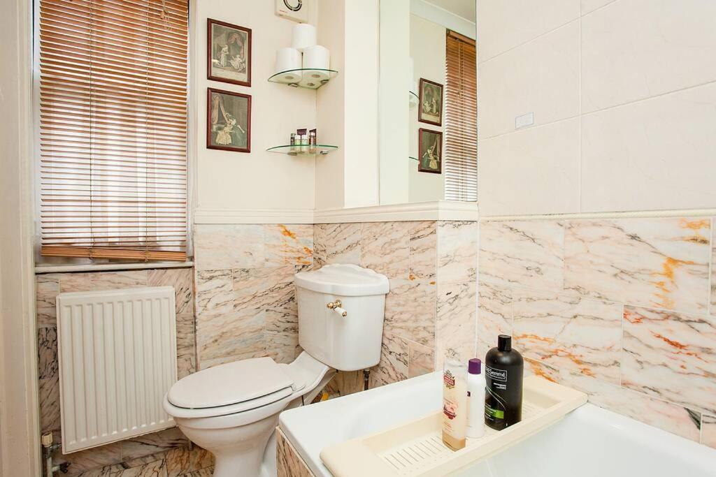 Bright 2 Bedroom Flat In Central ロンドン エクステリア 写真