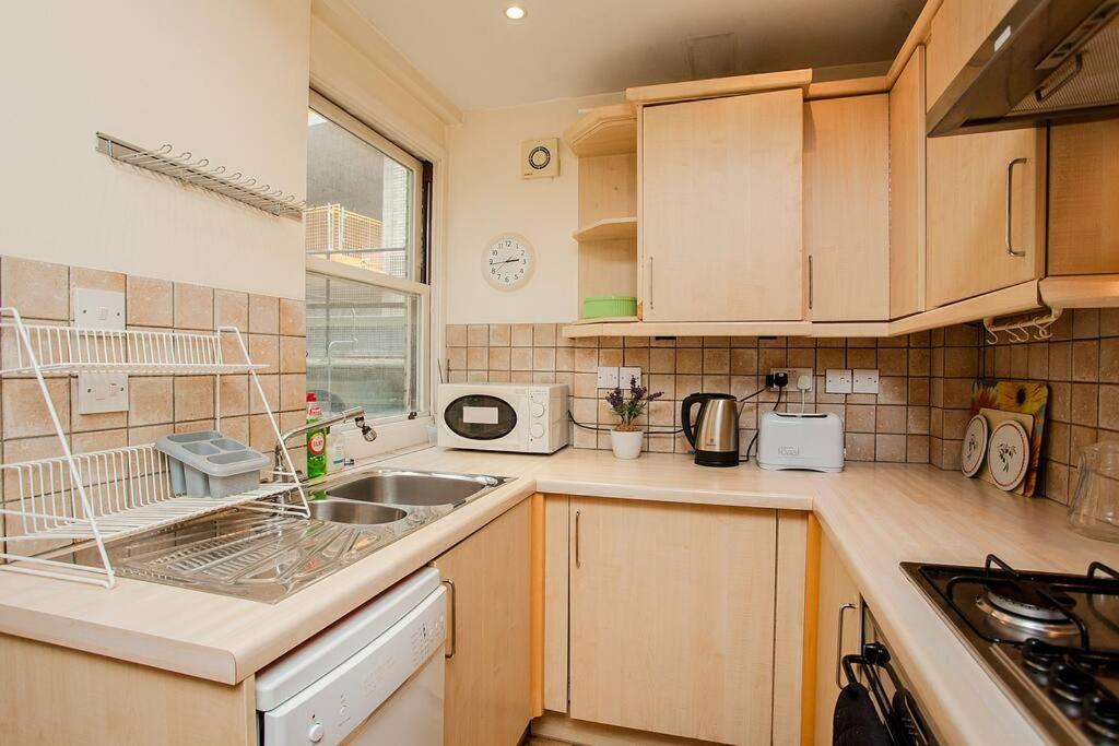 Bright 2 Bedroom Flat In Central ロンドン エクステリア 写真